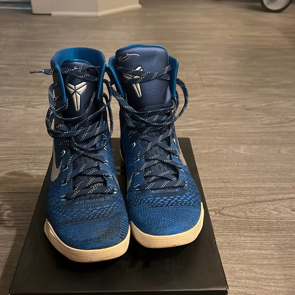 Kobe 9 Elite Braves